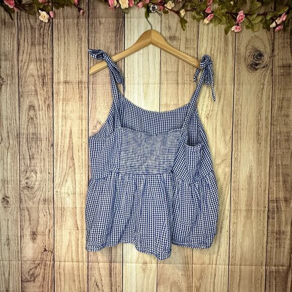 Old Navy Tie Straps Gingham Tank Top - Picture 3 of 7